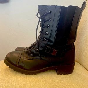 Rouge Faux Leather Black Boots